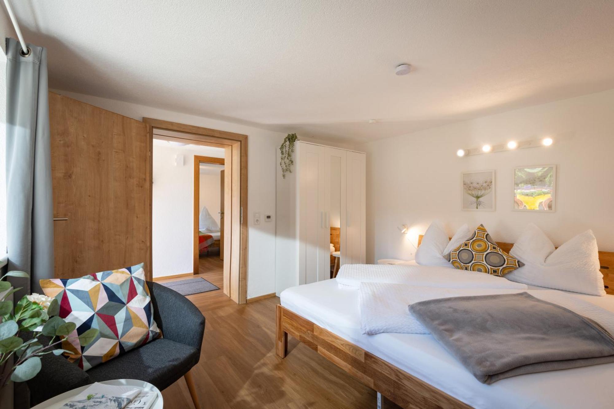 Modernes Apartment - 3 Schlafzimmer - 2 Kostenlose Parkplaetze Fügen Kültér fotó